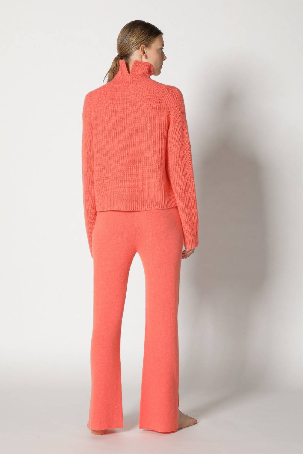 Sminfinity pure icon rib turtle + pure slitted pants Online Shopping