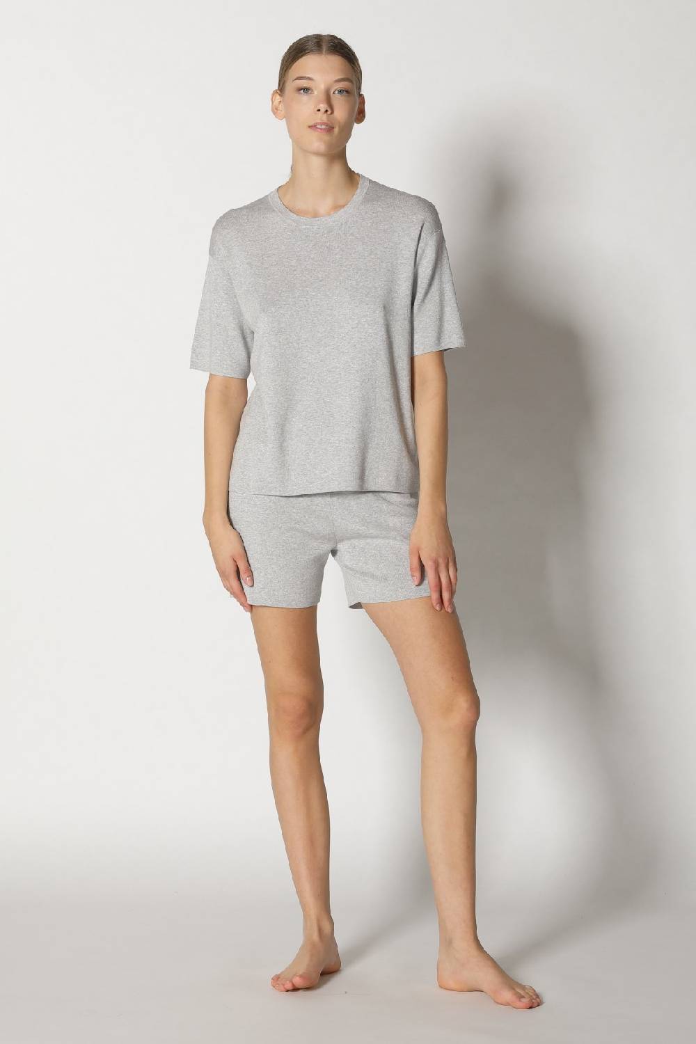 Sminfinity comfy T jumper + comfy shorts Tägliche Deals