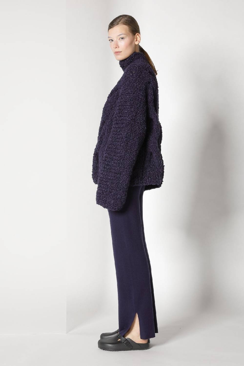 Sminfinity handknitted cable jumper + pure slitted pants Kostenloser Versand
