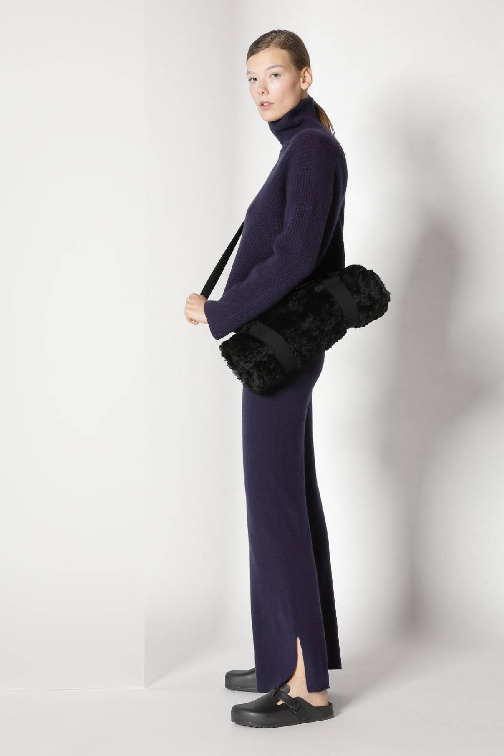 Sminfinity pure icon rib turtle + pure slitted pants Limitierter Zeitrabatt