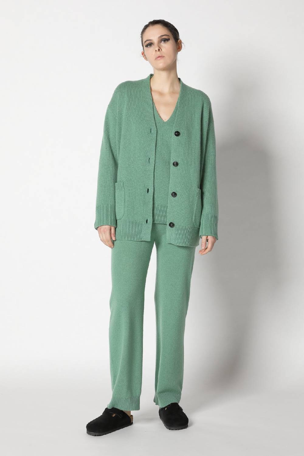Sminfinity pure long cardy + pure V neck + infinte palazzo pants Rabatt