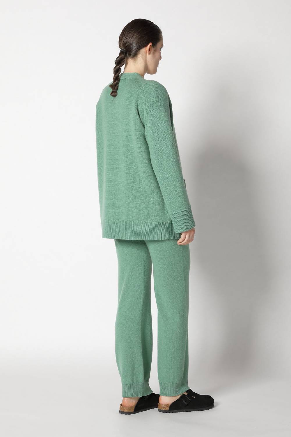 Sminfinity pure long cardy + pure V neck + infinte palazzo pants Rabatt