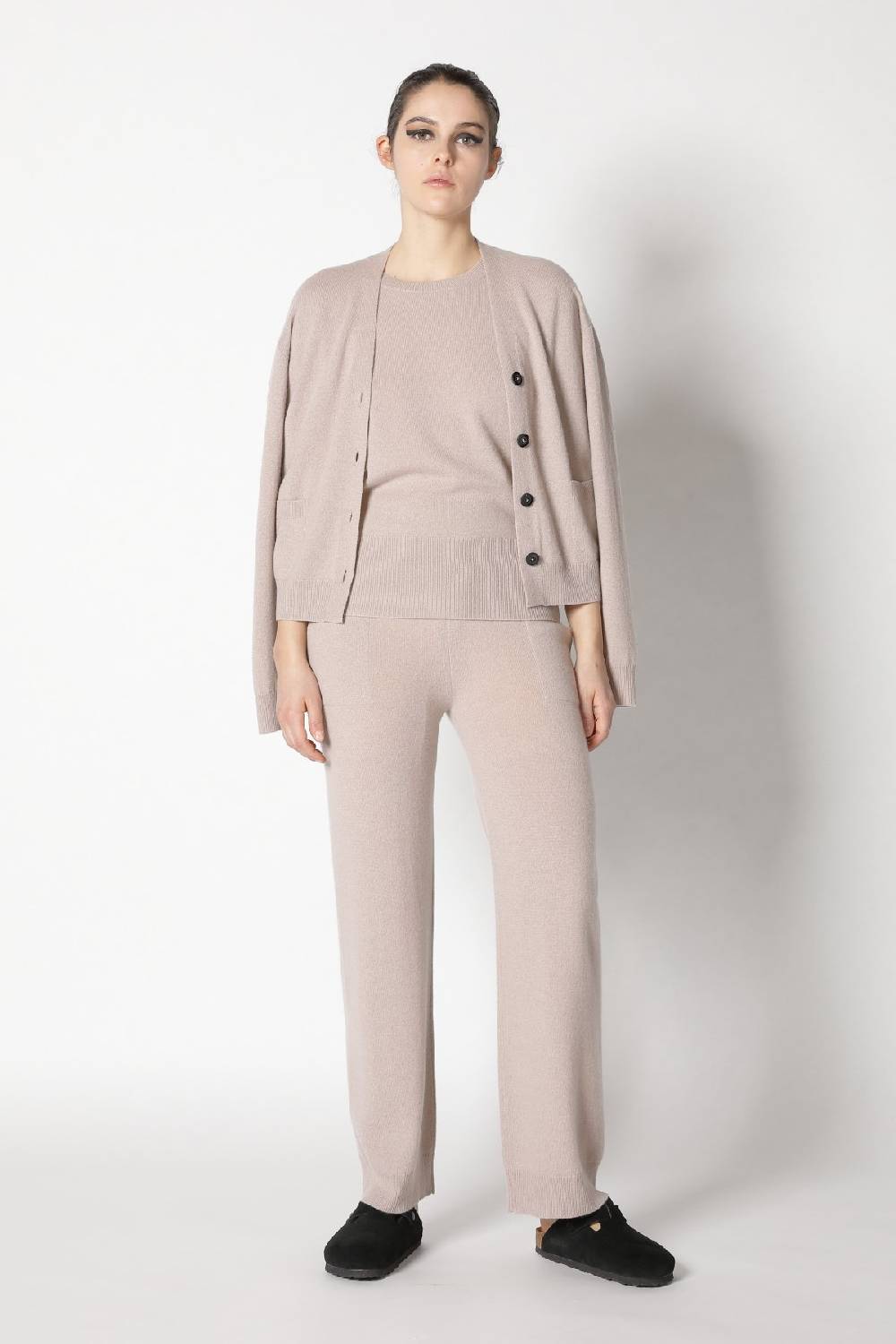 Sminfinity infinite cropped cardy + infinite crew T + infinite palazzo pants Tiefpreis