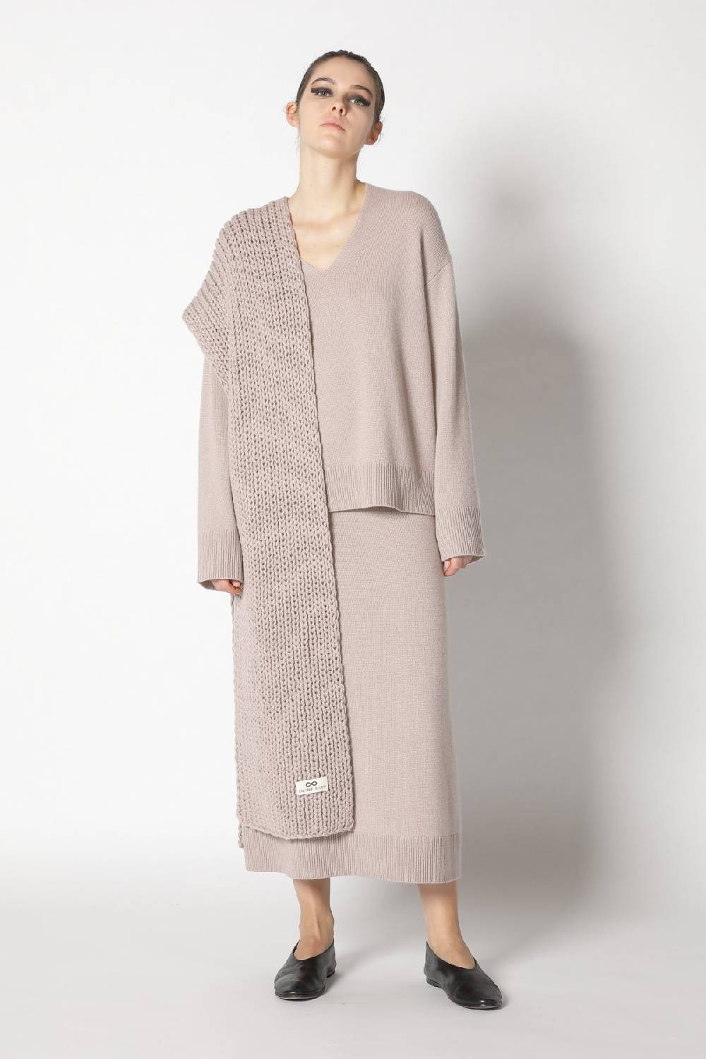Sminfinity pure V neck + loosely 1x1 rib scarf + pure A skirt Super Sparpreis