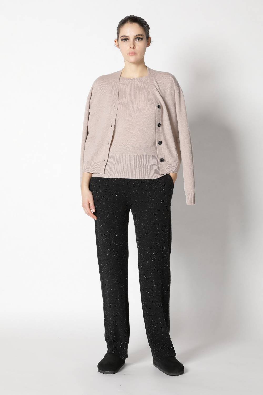 Sminfinity infinite cropped cardy + infinite crew T + infinite palazzo pants JETZT KAUFEN