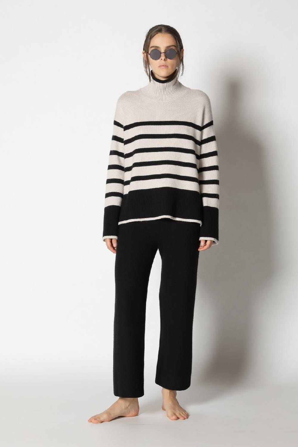 Sminfinity doubleface striped capecoat + slouchy striped turtle + gater cropped pants Fabrikpreis
