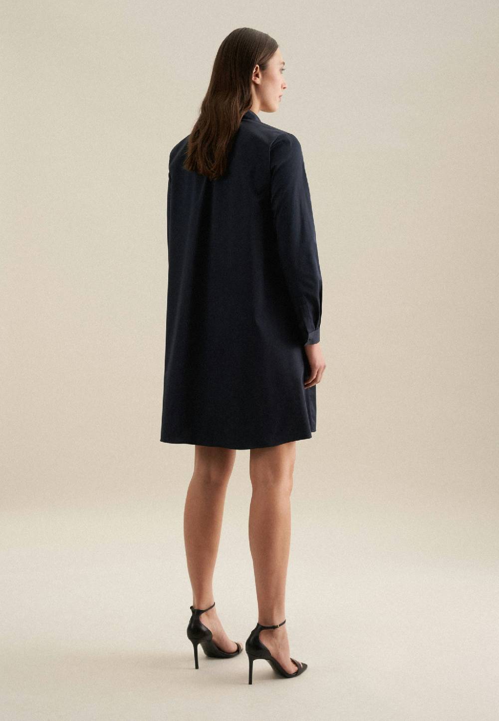 Studio Seidensticker Satin Midi Kleid Nur noch ein Tag übrig