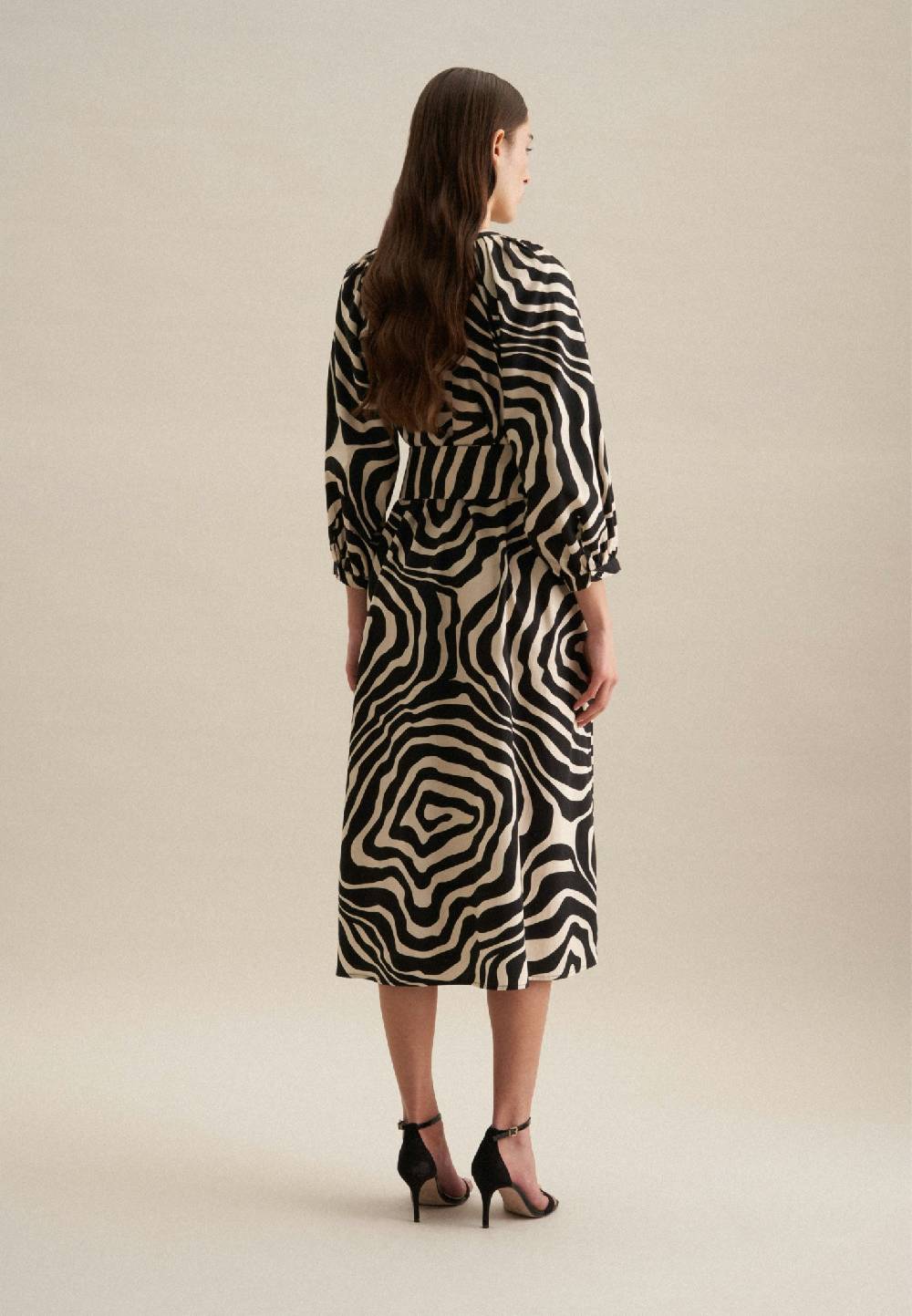 Studio Seidensticker Satin Midi Kleid Sonderangebot