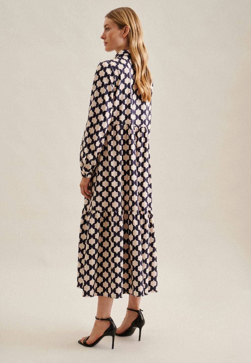 Studio Seidensticker Satin Maxi Kleid Nur für heute