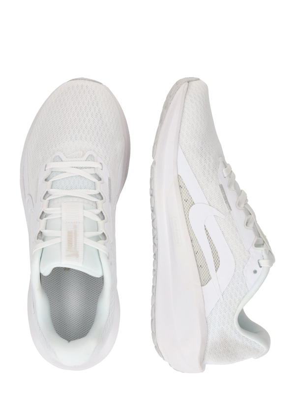 NIKE NIKE Laufschuh 'DOWNSHIFTER 13' in Weiß Im Verkauf