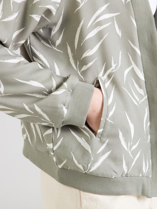 ABOUT YOU ABOUT YOU Jacke 'Maja' in Pastellgrün Verkauf