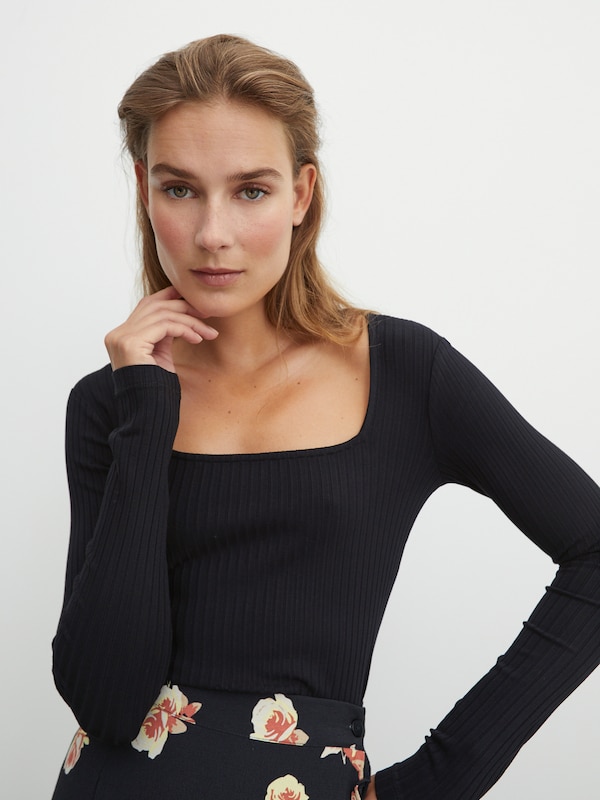 EDITED EDITED Shirt 'Valeria' in Schwarz Tiefpreis