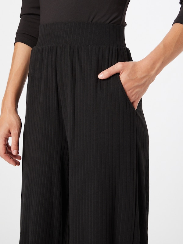 Urban Classics Urban Classics Wide Leg Hose in Schwarz Muttertagsangebot