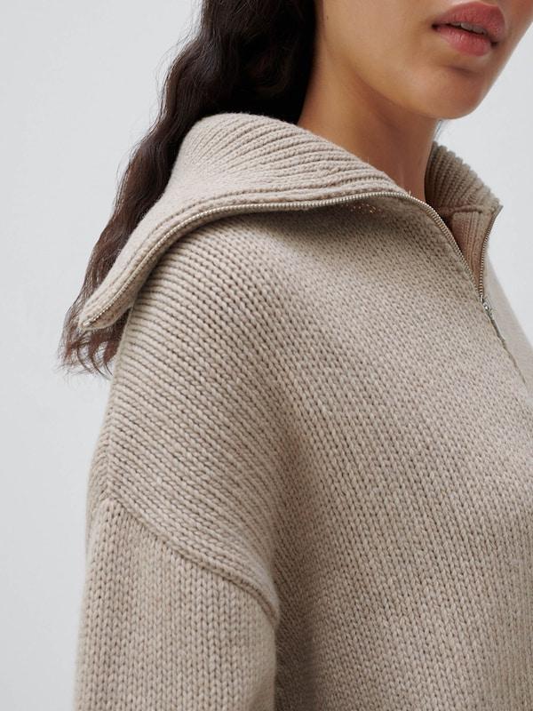 ABOUT YOU x Marie von Behrens ABOUT YOU x Marie von Behrens Pullover 'Valentina' (GRS) in Kitt Verkauf