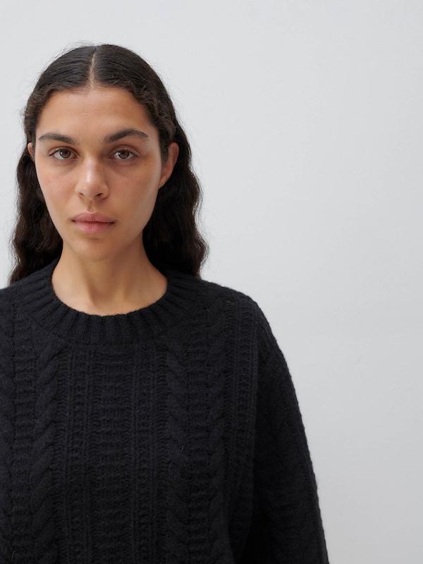 ABOUT YOU x Marie von Behrens ABOUT YOU x Marie von Behrens Pullover 'Agathe' in Schwarz Kostenloser Versand